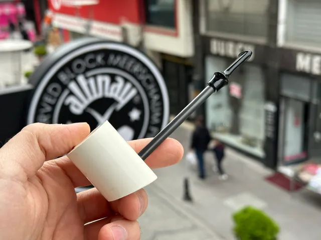 altinay-carbon-fiber-natural-smooth-poker-meerschaumpfeife image 1