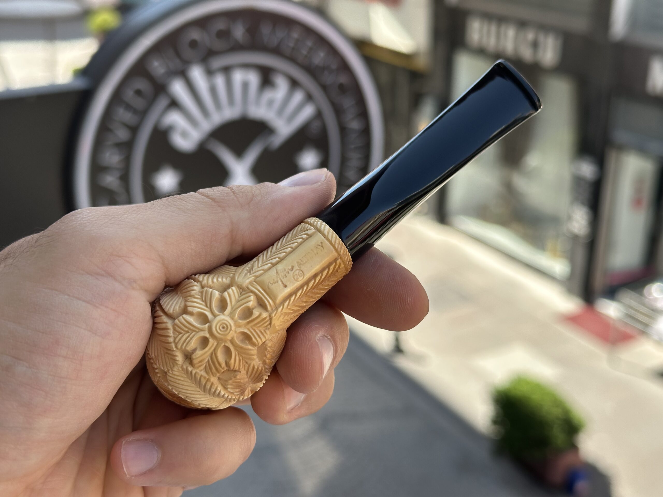 altinay-calcined-billiard-meerschaumpfeife-lee-van-cleef-natur image 5