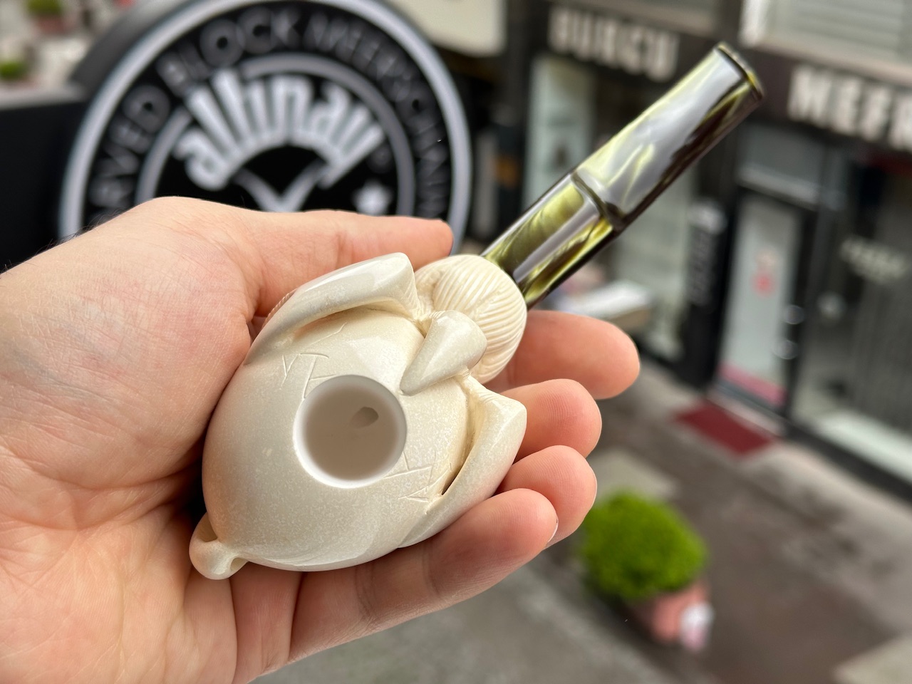 altinay-translucent-claw-meerschaumpfeife-figur-a image 5