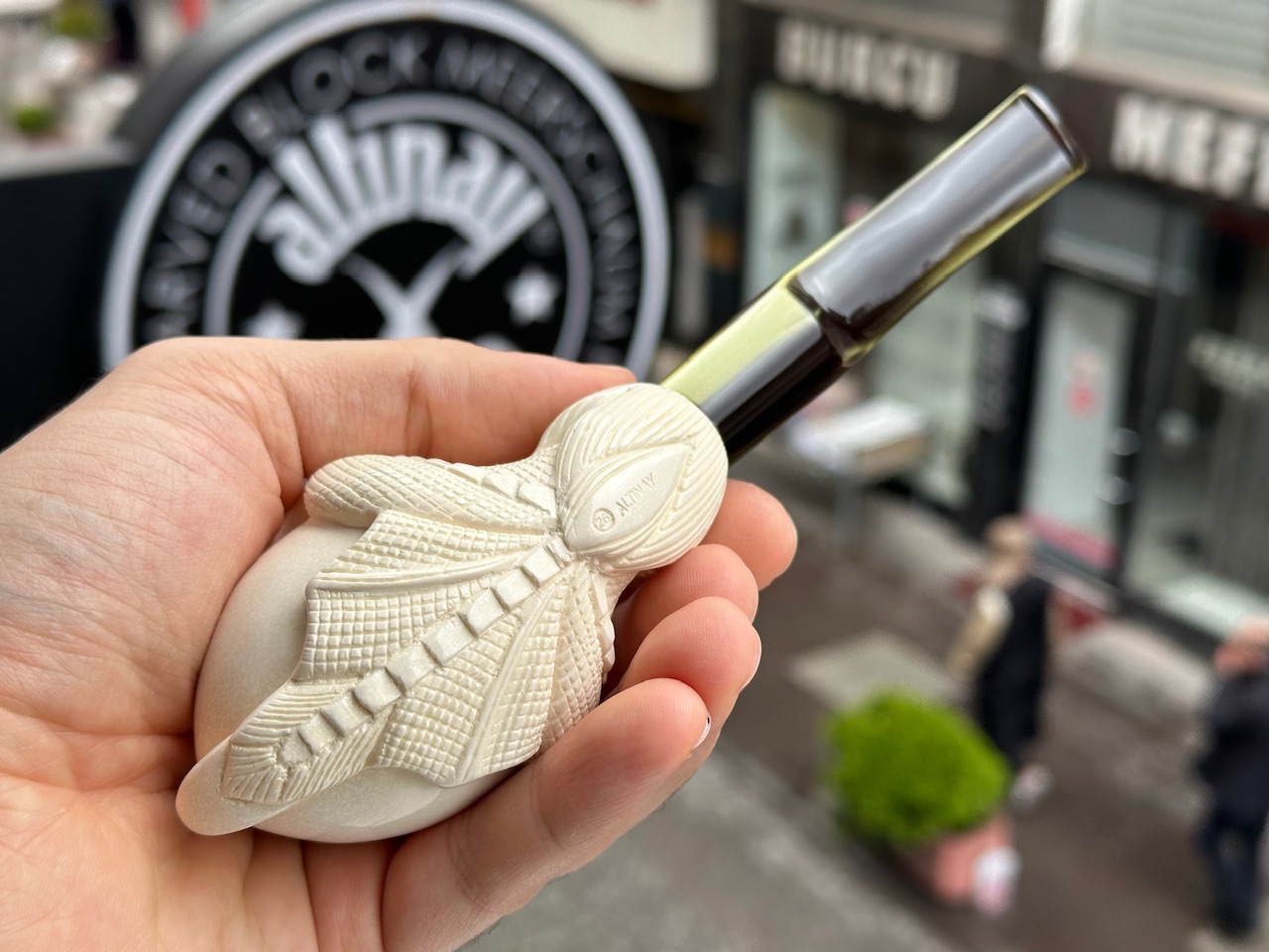 altinay-translucent-claw-meerschaumpfeife-figur-a image 6