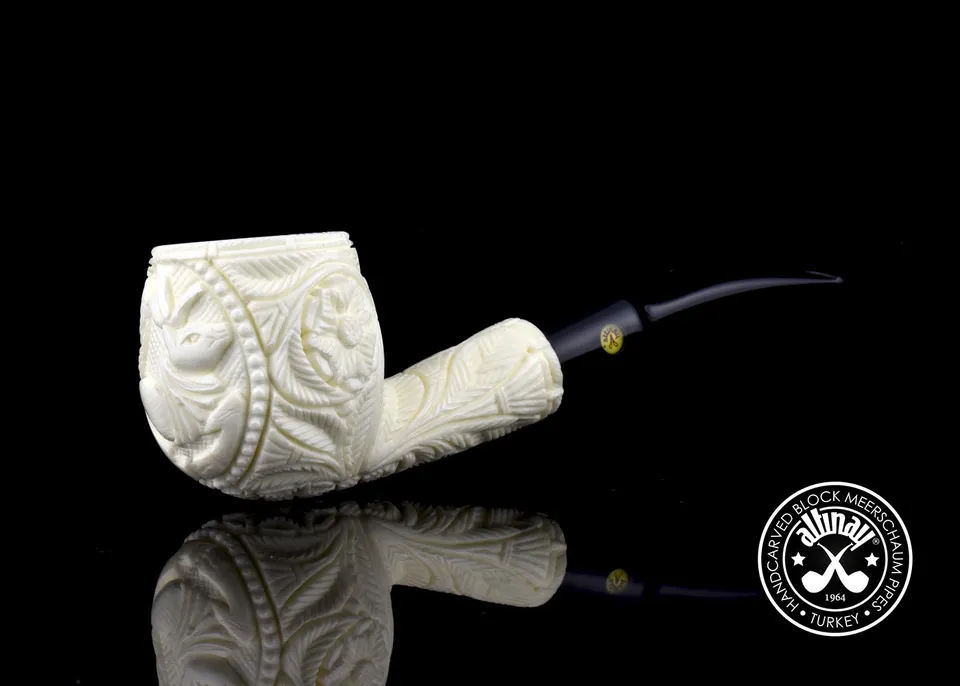 altinay-classic-brandy-meerschaumpfeife-hirschmotiv-glatt image 1