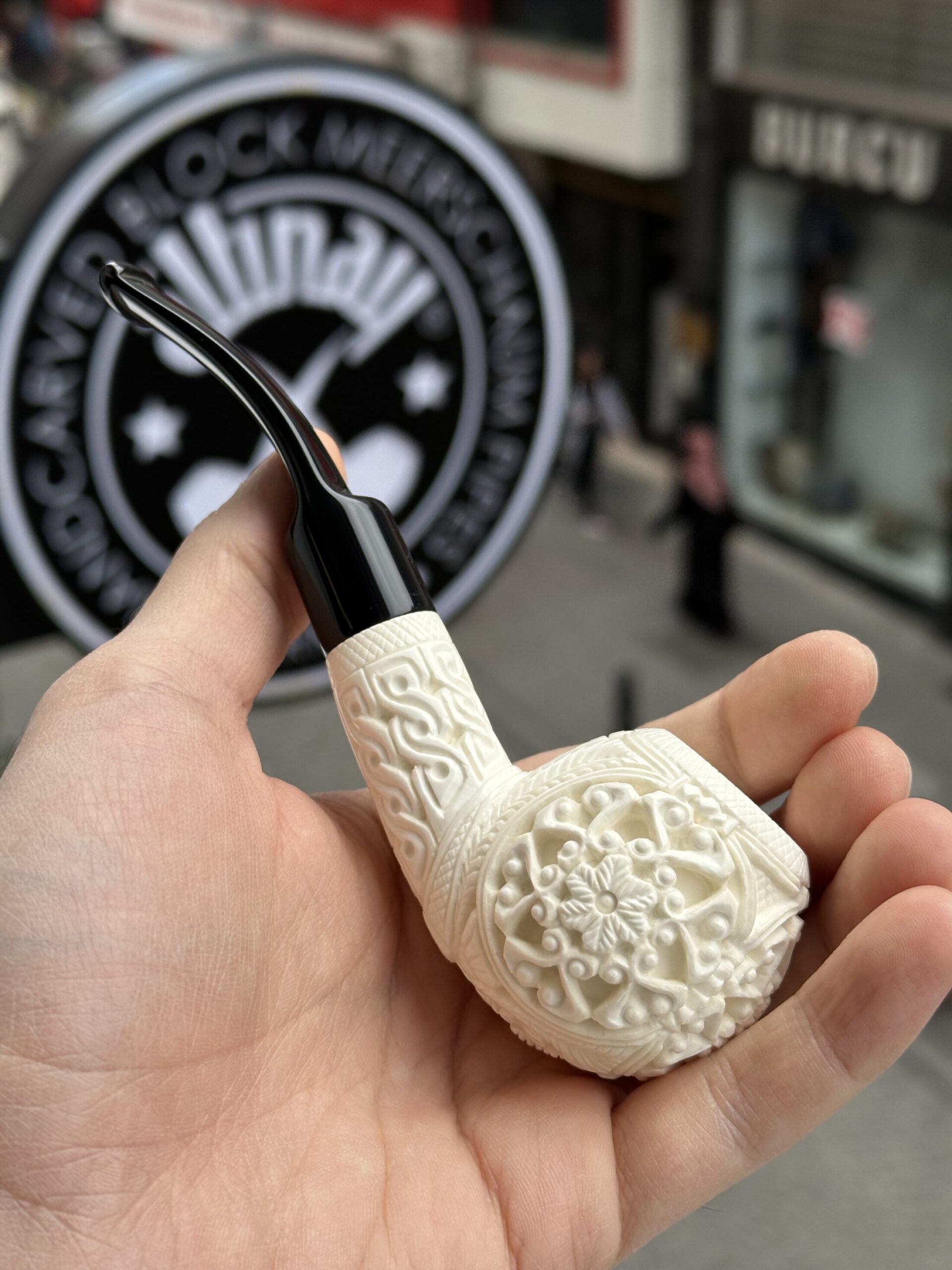altinay-classic-fancy-carved-apple-meerschaumpfeife-etui image 2