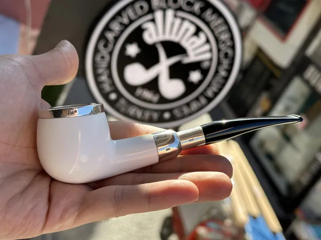 altinay-spigot-author-meerschaumpfeife-kurz-gedrungen image 1