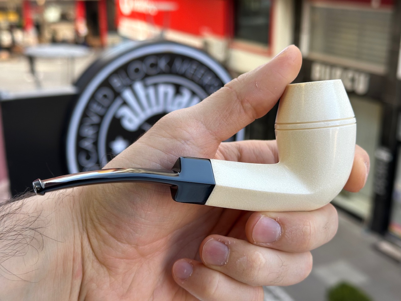 altinay-translucent-bulldog-meerschaumpfeife-a image 3