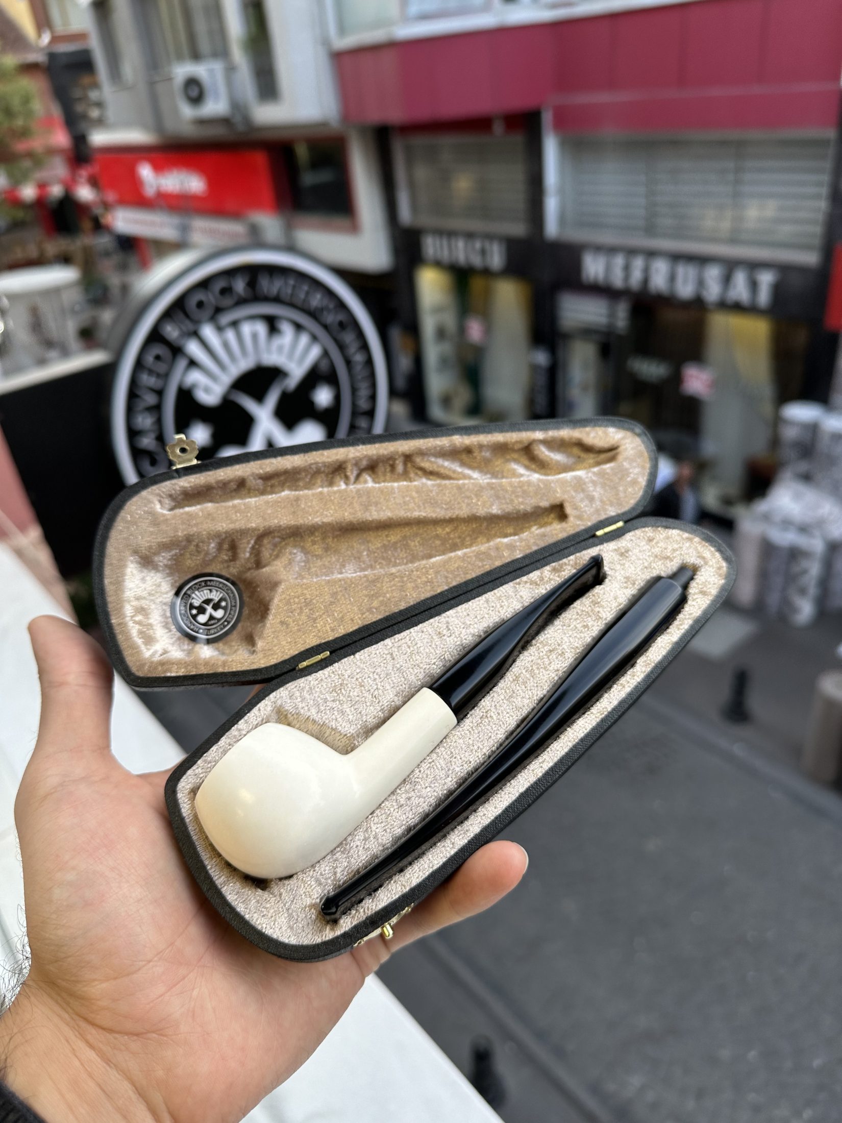 altinay-translucent-prince-meerschaumpfeife-a-churchwarden image 1