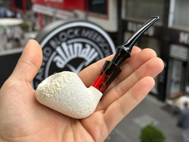 altinay-classic-acorn-meerschaumpfeife-kunststoffring image 1