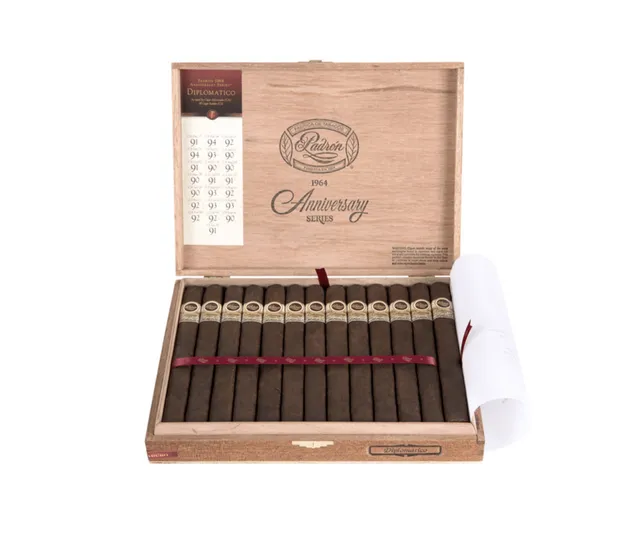 padr-n-1964-diplomatico-maduro-zigarre-7x50-voll image 1