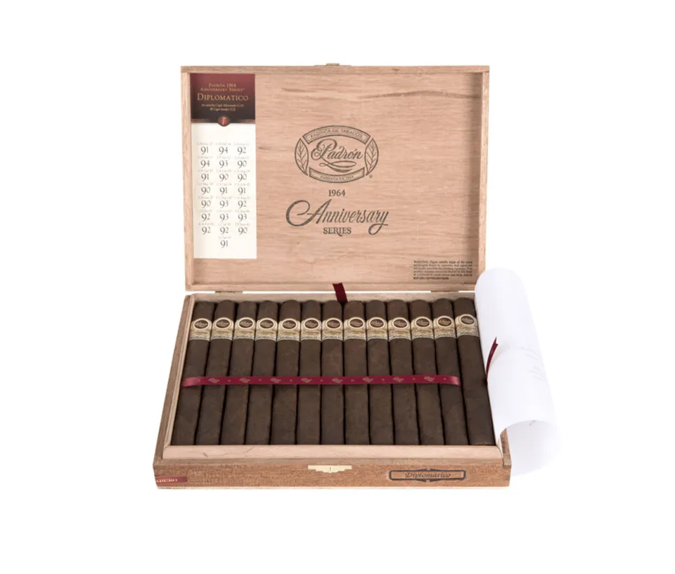 padr-n-1964-diplomatico-maduro-zigarre-7x50-voll image 1