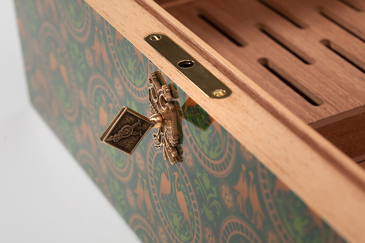 villa-casdagli-humidor-gro-holz-zigarren image 3