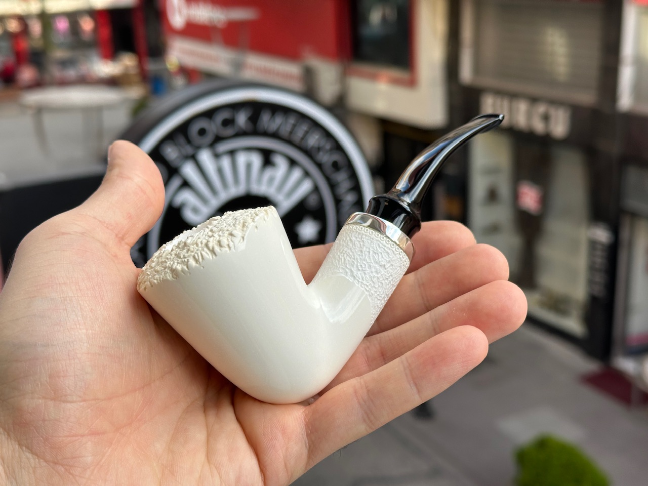 altinay-translucent-dublin-meerschaumpfeife-a-premium image 1