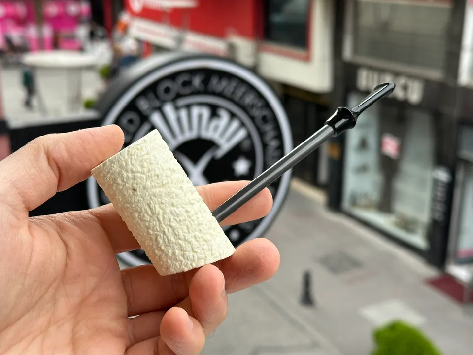 altinay-carbon-fiber-poker-meerschaumpfeife-sitzpfeife-natur image 1