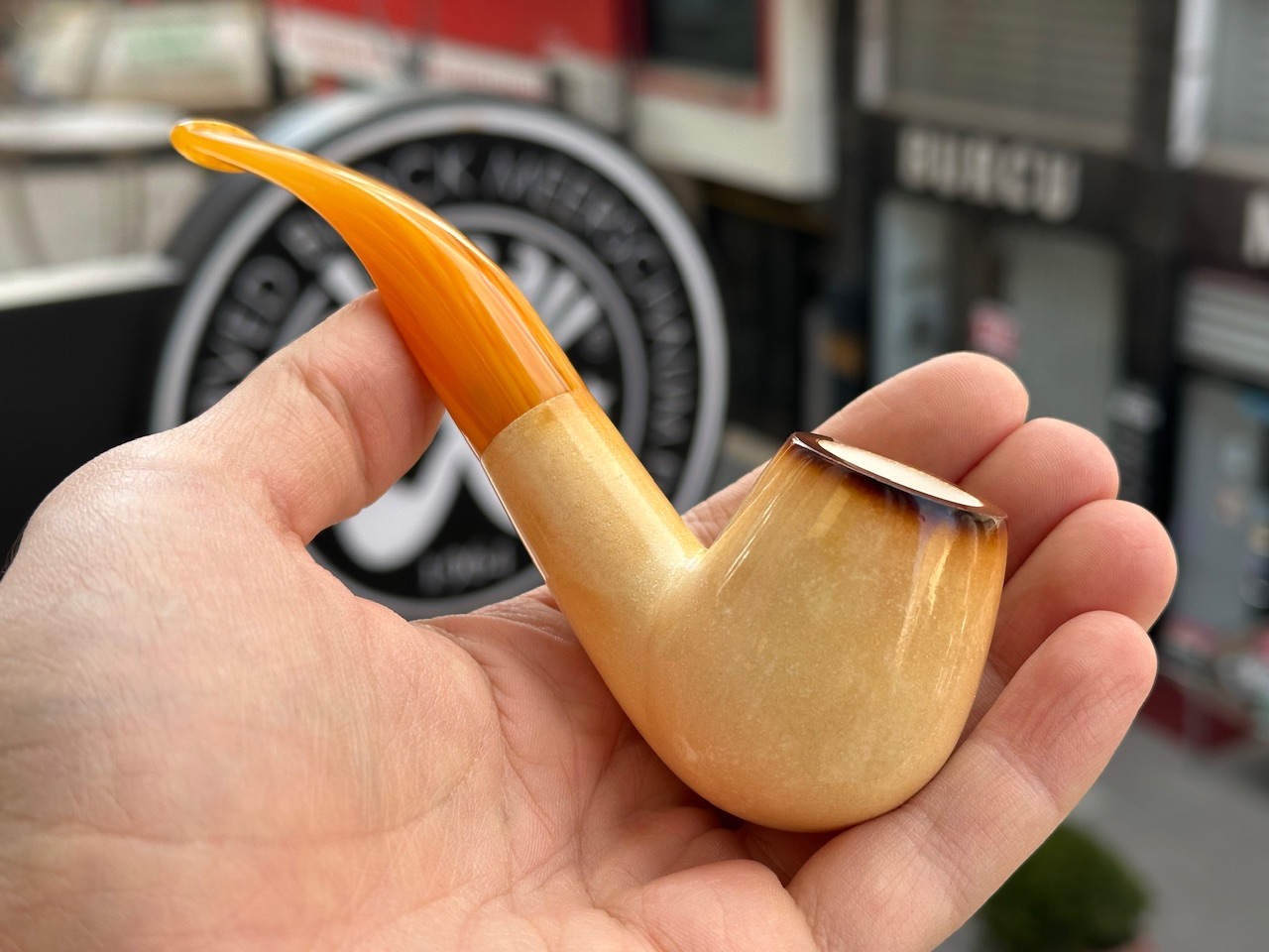 altinay-translucent-bent-billiard-tabakpfeife-lee-van-cleef image 4
