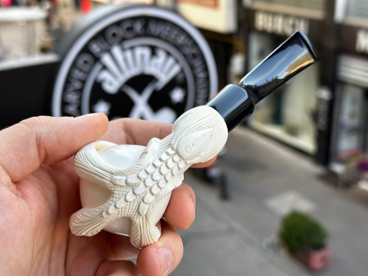 altinay-eagle-s-claw-meerschaumpfeife-kralle-geschnitzt image 5