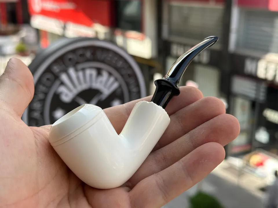altinay-classic-rhodesian-meerschaumpfeife-unikat-natur-hell image 1