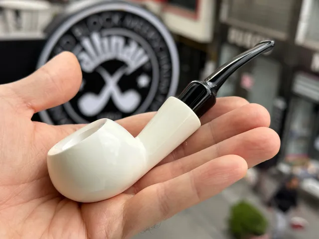 altinay-translucent-tomato-a-meerschaum-pfeife-poliert image 1