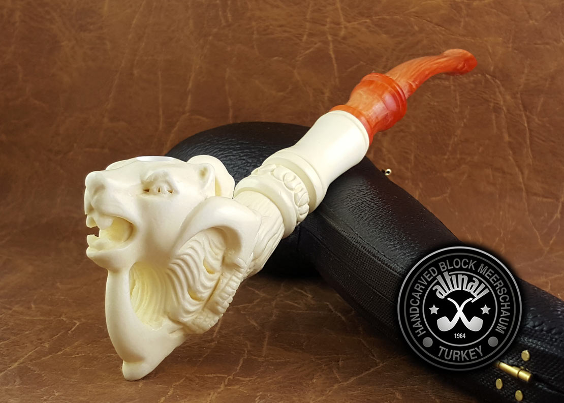 altinay-wolf-in-klaue-meerschaum-zigarettenspitze image 3