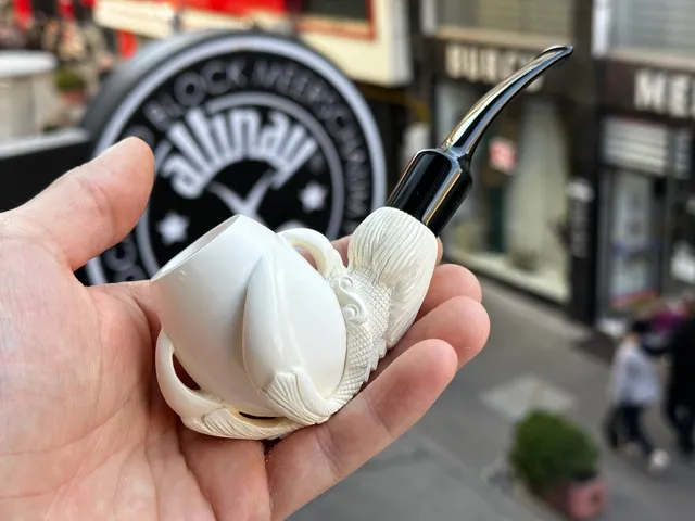 altinay-eagle-s-claw-meerschaumpfeife-kralle-geschnitzt image 1