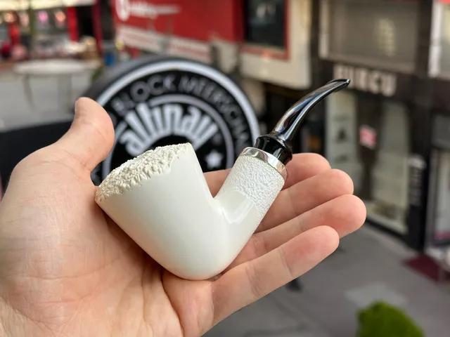 altinay-translucent-dublin-meerschaumpfeife-a-premium image 1