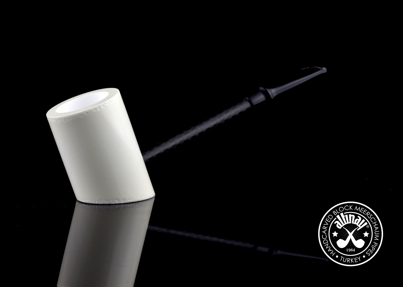 altinay-carbon-fiber-poker-pfeife-meerschaum-stand image 1