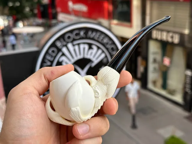 altinay-translucent-claw-meerschaumpfeife-a-natur image 1