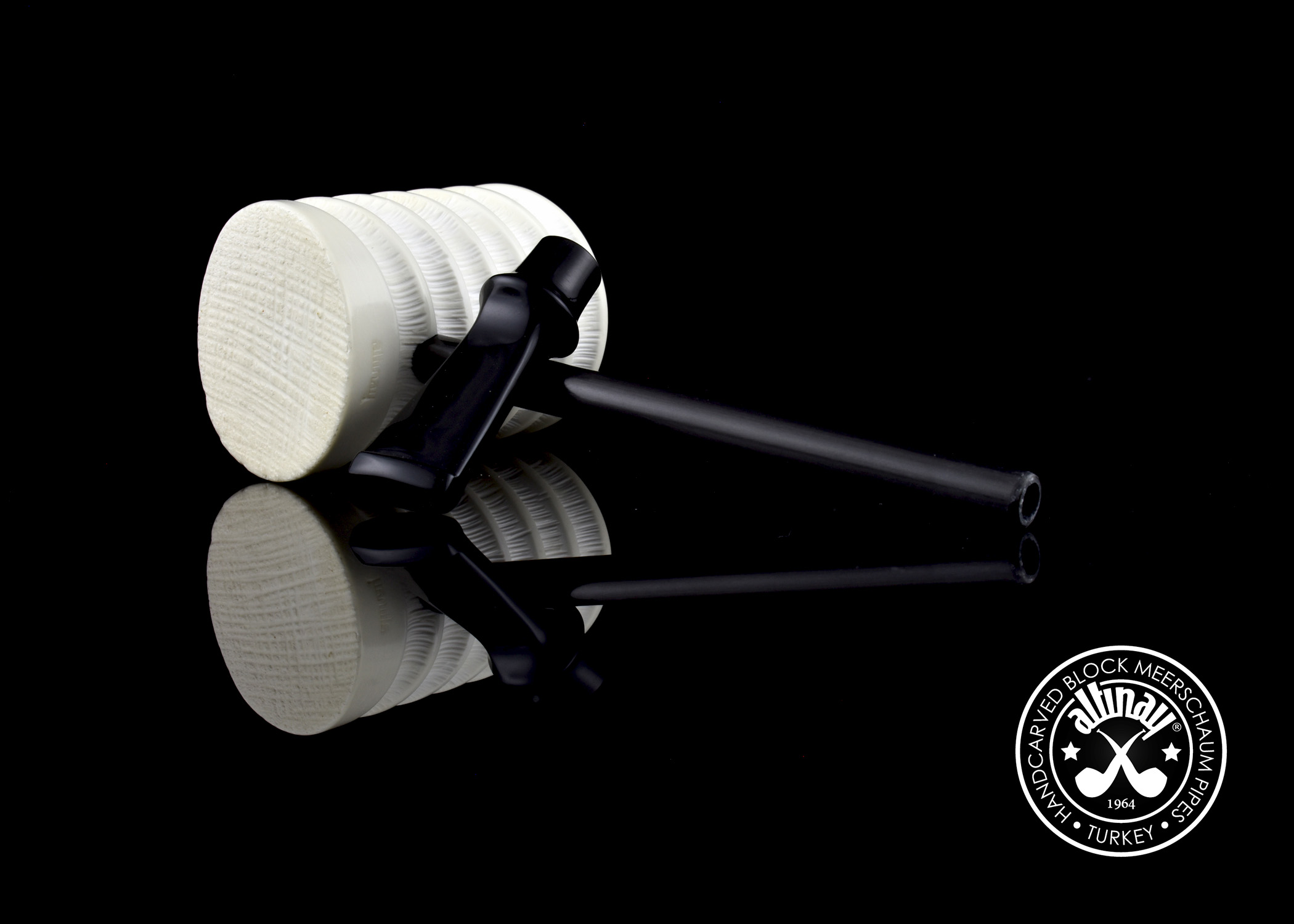 altinay-carbon-fiber-series-poker-meerschaumpfeife-glatt image 3