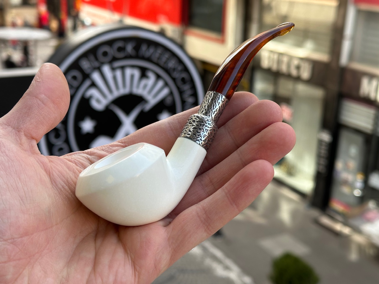 altinay-translucent-rhodesian-meerschaumpfeife-silber-spigot image 2