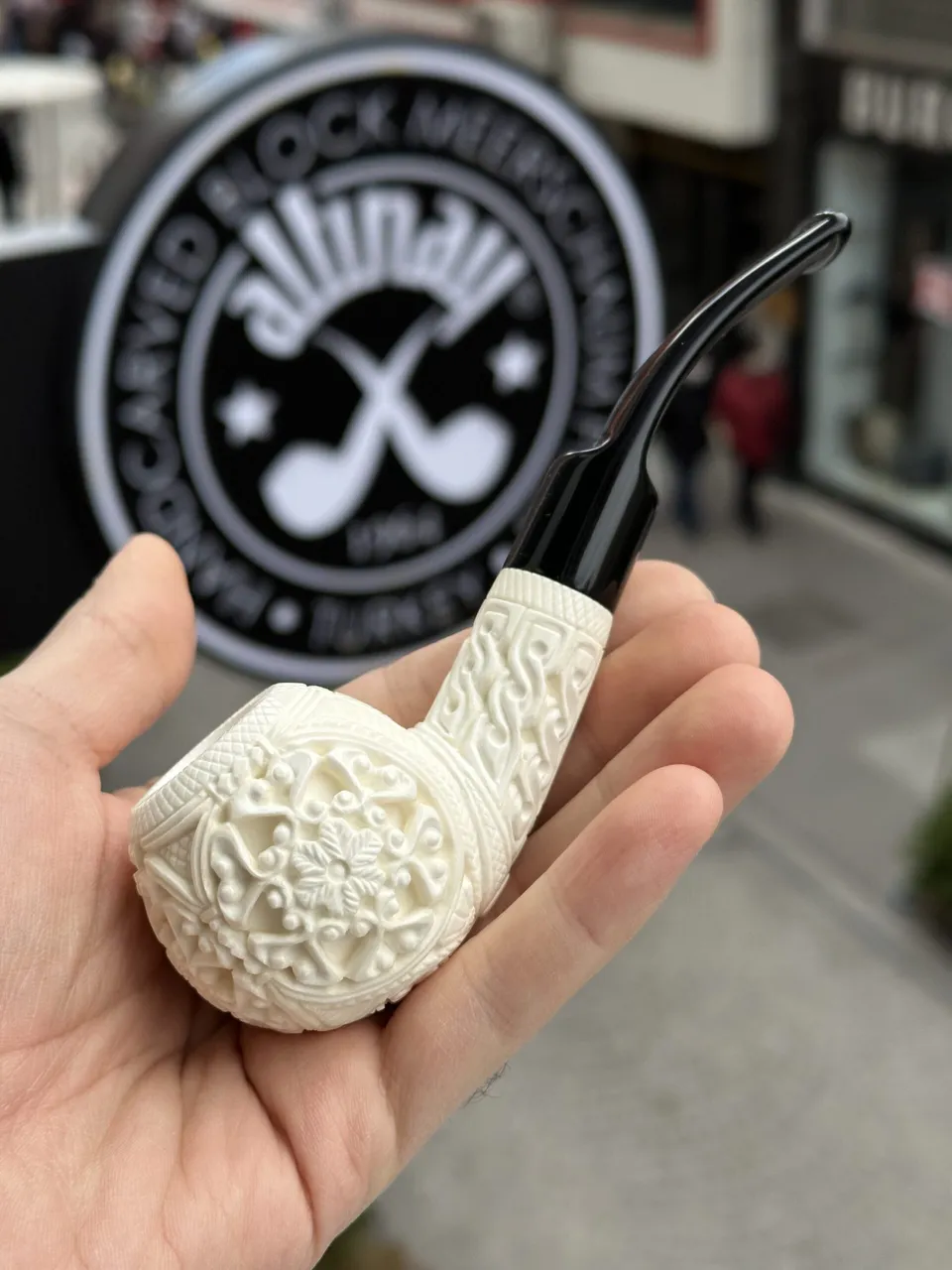 altinay-classic-fancy-carved-apple-meerschaumpfeife-etui image 1