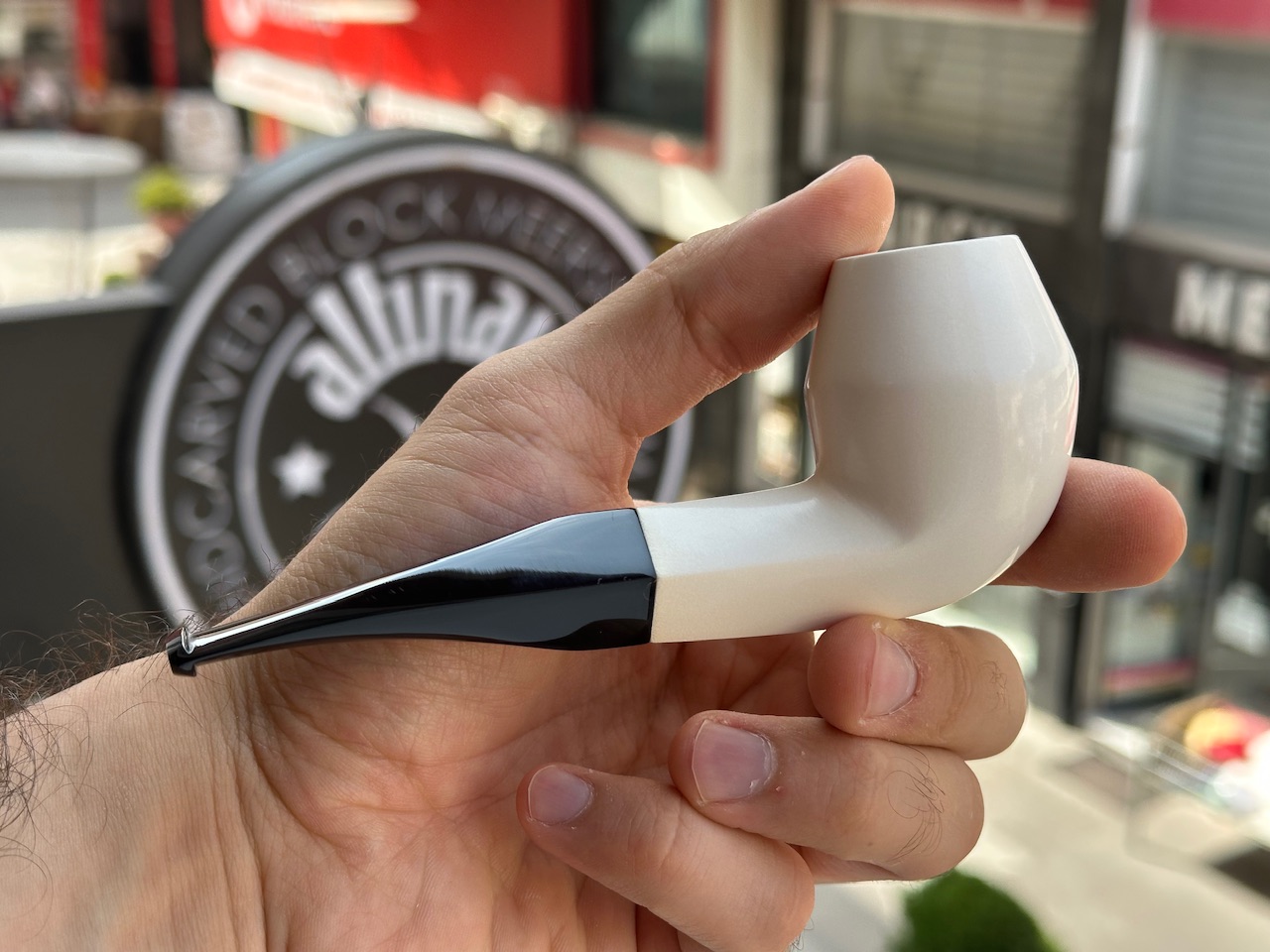 altinay-translucent-bulldog-meerschaumpfeife-a-natur image 2