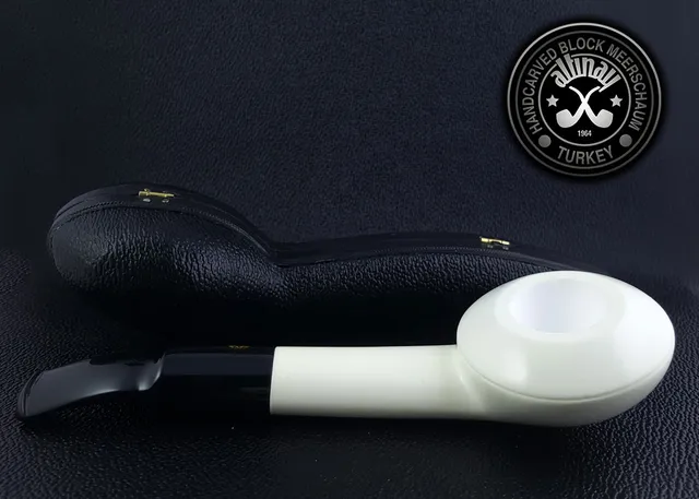 altinay-classic-squat-rhodesian-meerschaumpfeife-glatt image 1