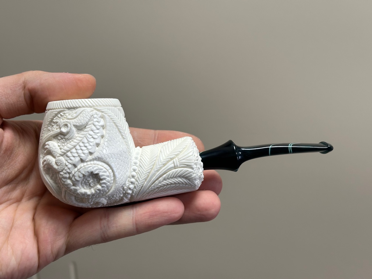 altinay-classic-brandy-meerschaumpfeife-drachenmotiv image 2