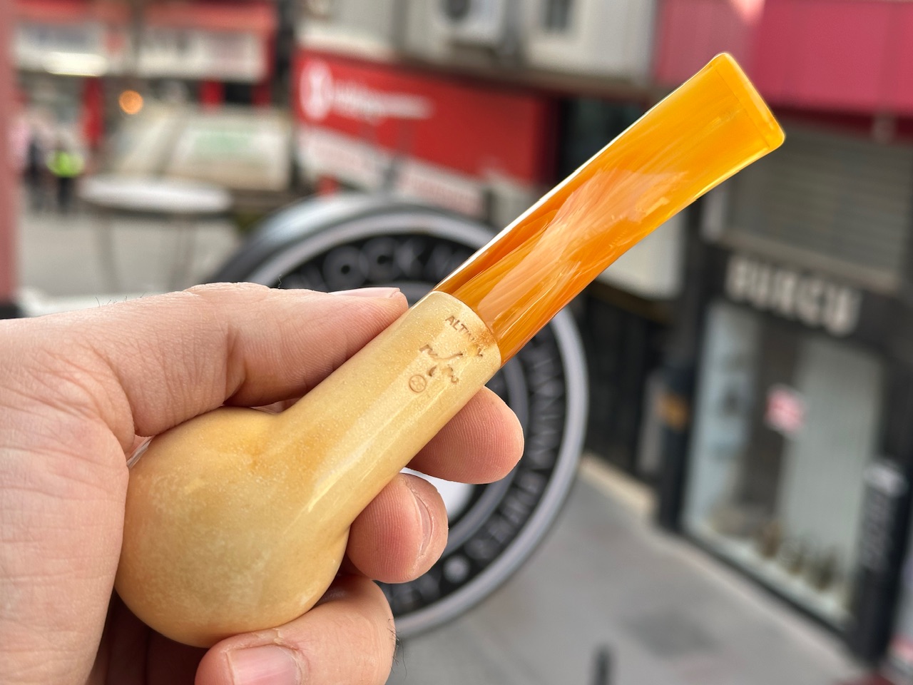 altinay-translucent-bent-billiard-tabakpfeife-lee-van-cleef image 6