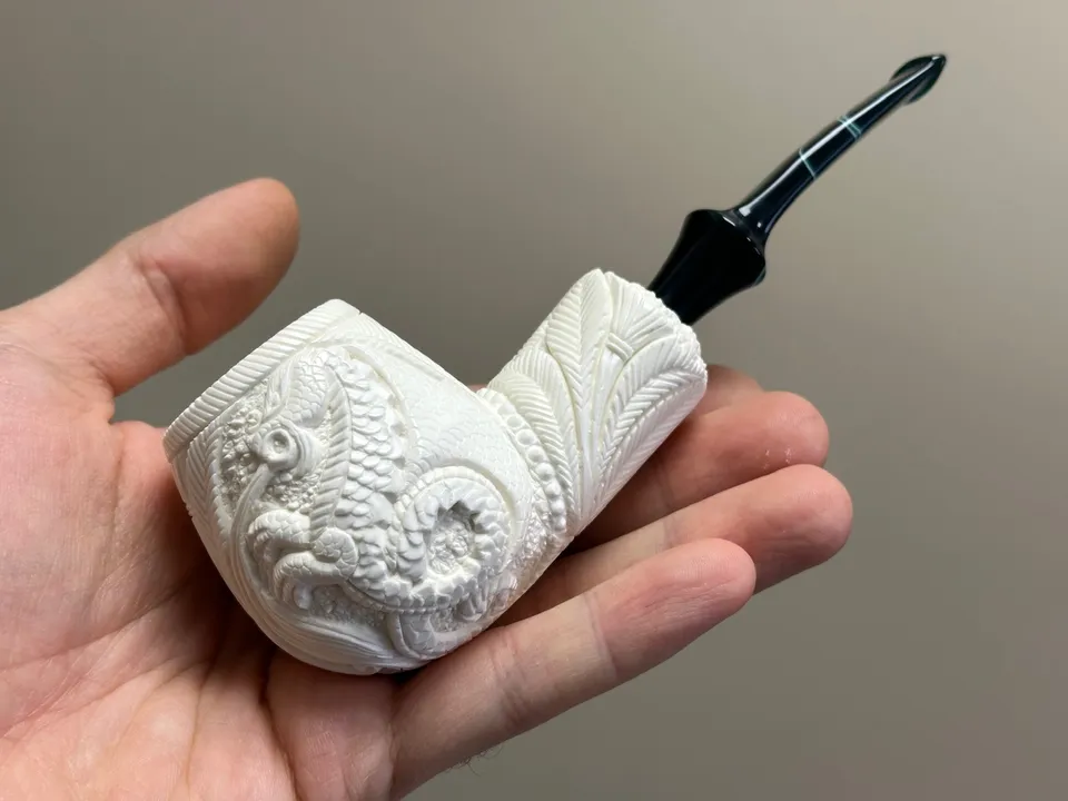 altinay-classic-brandy-meerschaumpfeife-drachenmotiv image 1