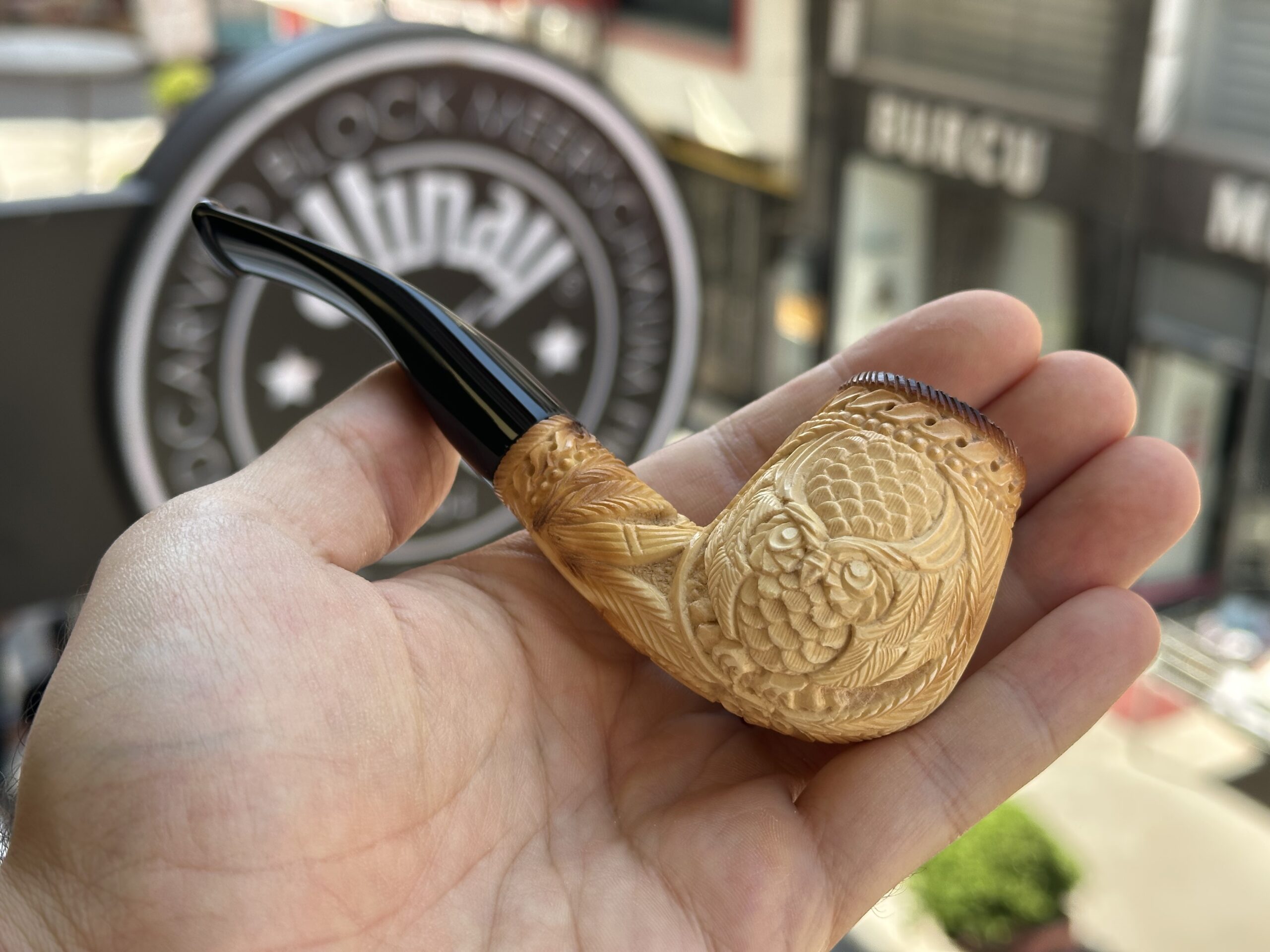 altinay-calcined-brandy-meerschaumpfeife-eulenmotiv image 4