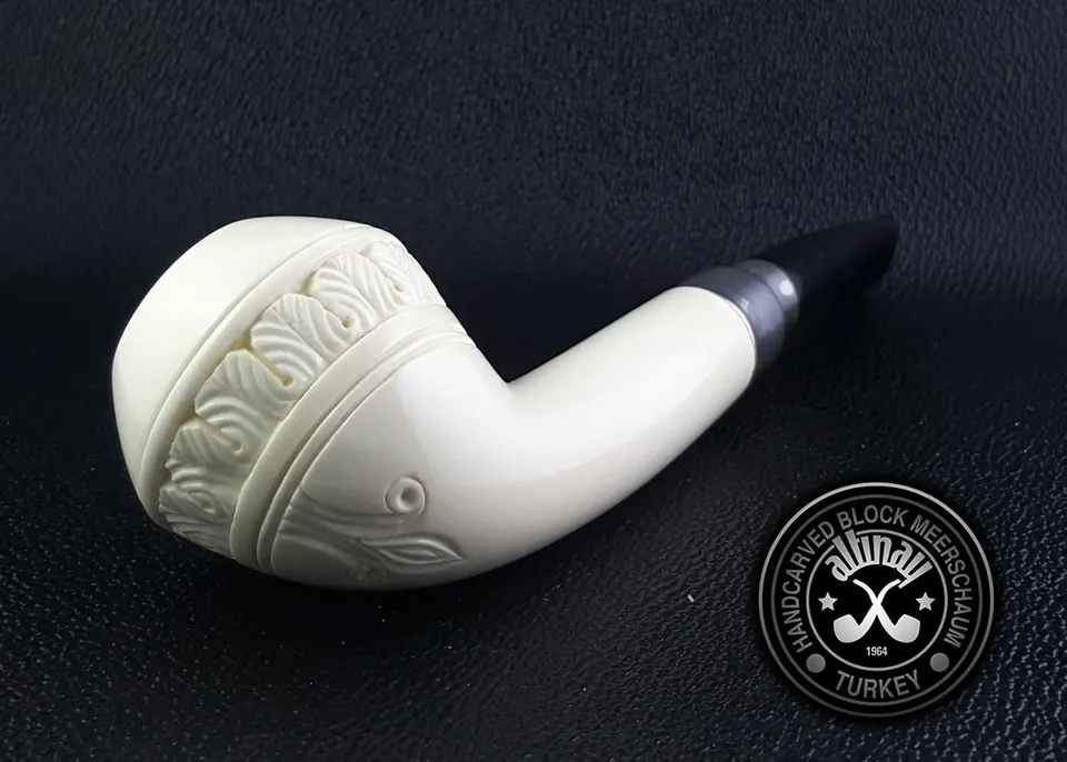 altinay-rhodesian-meerschaumpfeife-geschnitzt-spigot image 1