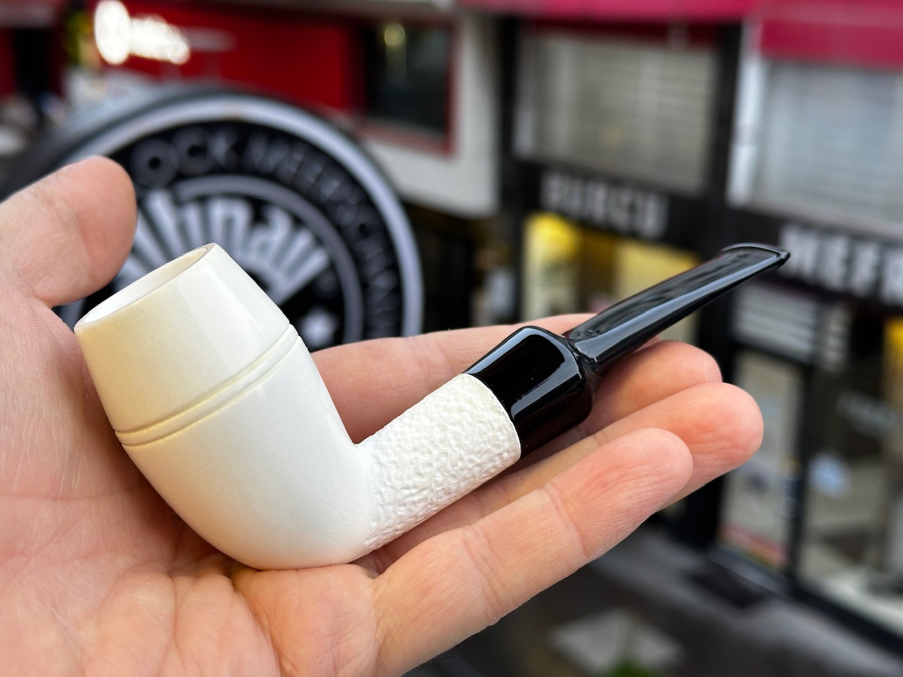 altinay-translucent-rhodesian-meerschaumpfeife-a-glatt image 1