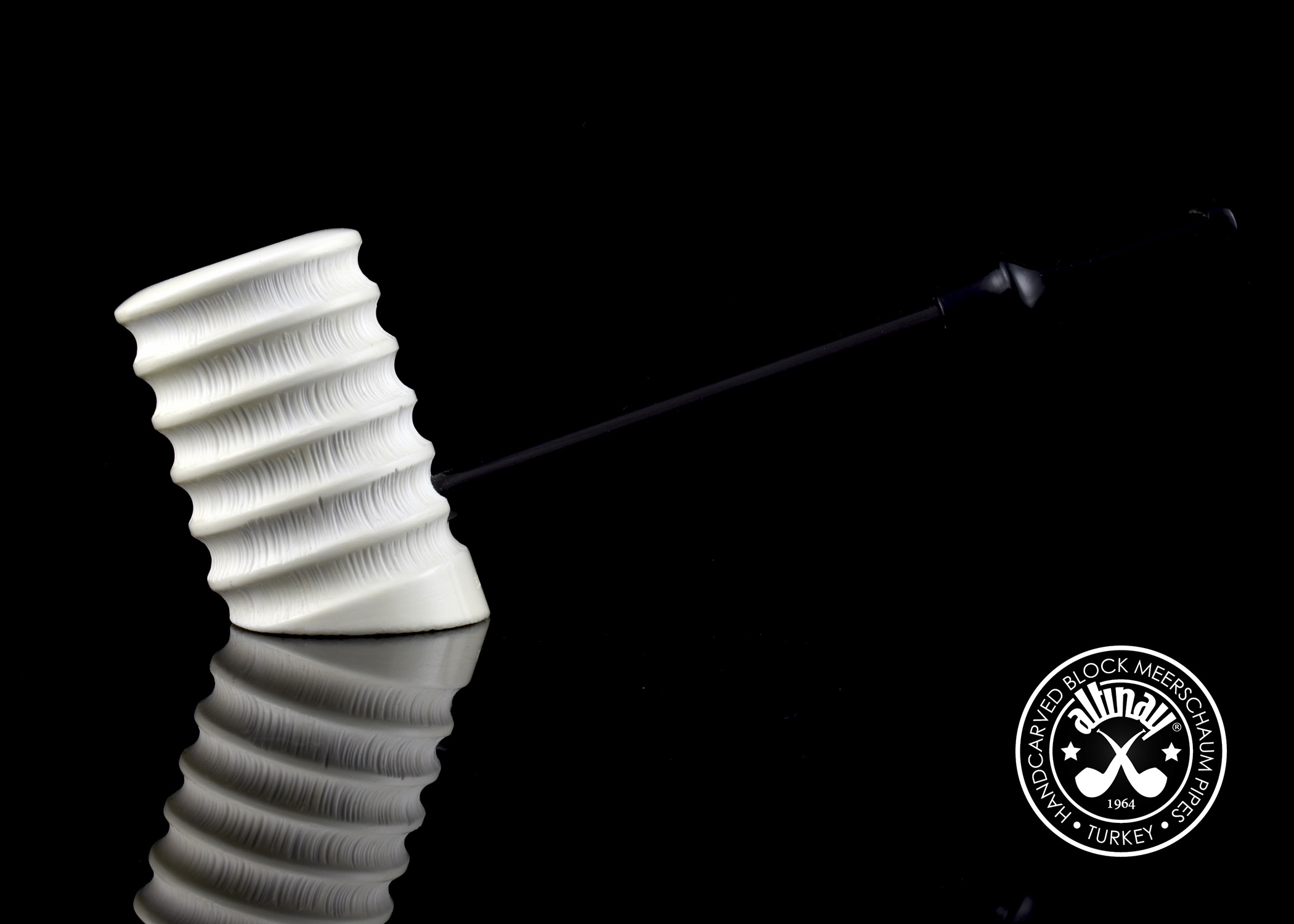 altinay-carbon-fiber-series-poker-meerschaumpfeife-glatt image 5