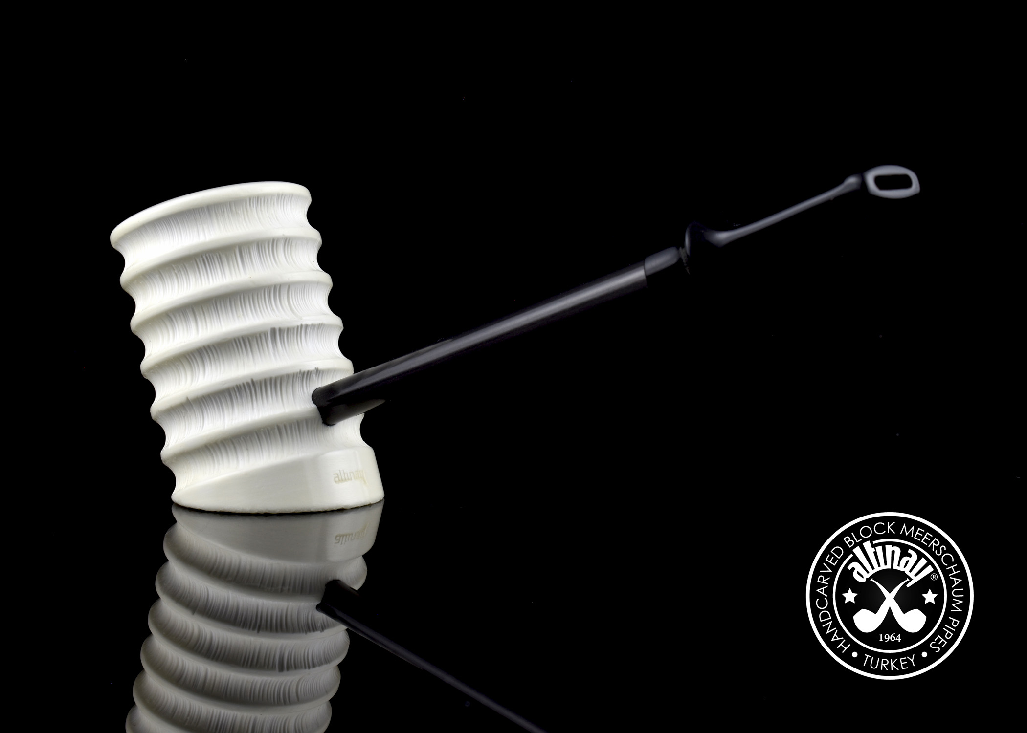 altinay-carbon-fiber-series-poker-meerschaumpfeife-glatt image 4