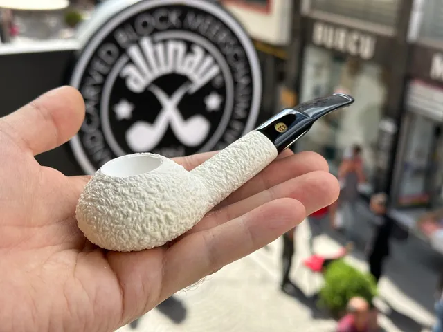altinay-tomato-meerschaumpfeife-classic-rund image 1