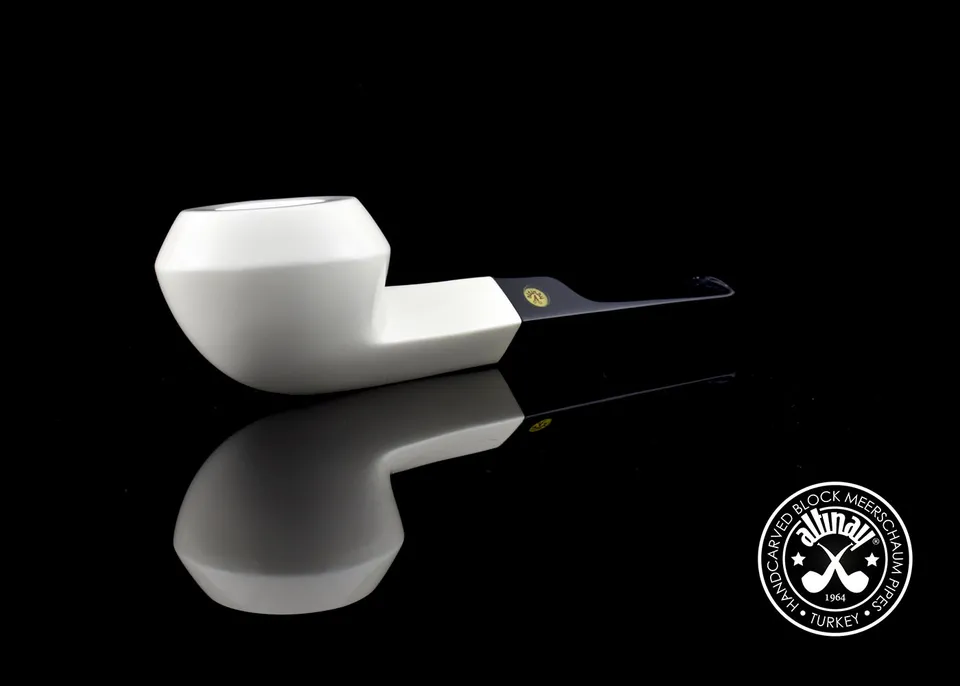 altinay-classic-bulldog-meerschaumpfeife-glatt image 1