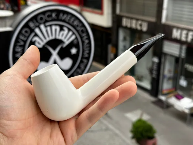 altinay-translucent-liverpool-meerschaumpfeife-a-natur image 1