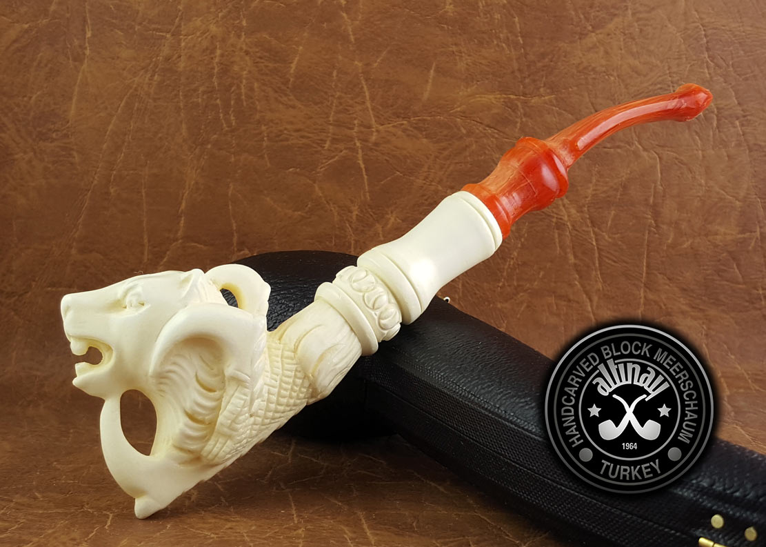 altinay-wolf-in-klaue-meerschaum-zigarettenspitze image 2