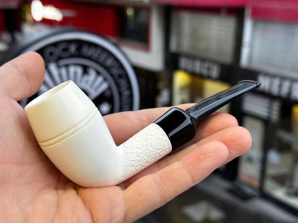altinay-translucent-rhodesian-meerschaumpfeife-a-glatt image 1