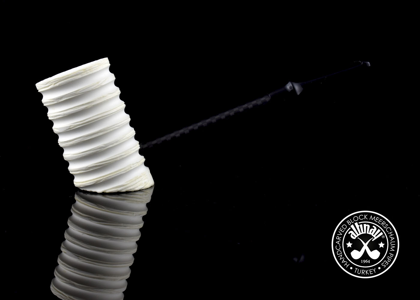 altinay-carbon-fiber-series-poker-tabakpfeife-meerschaum-glatt image 2