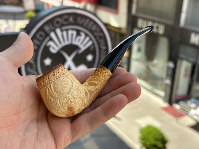 altinay-calcined-brandy-meerschaumpfeife-eulenmotiv image 1