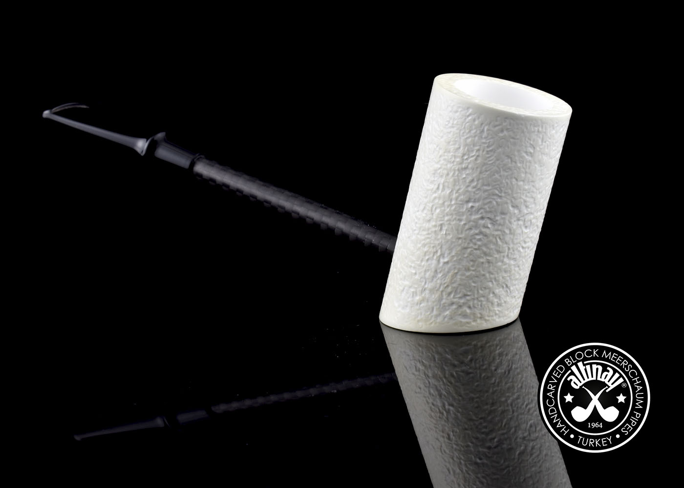 altinay-carbon-fiber-poker-meerschaumpfeife-stehend image 3