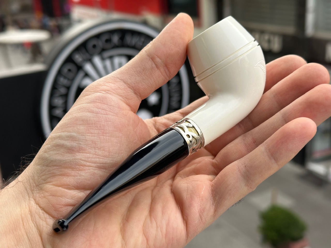 altinay-translucent-rhodesian-meerschaumpfeife-a-halbbent image 2