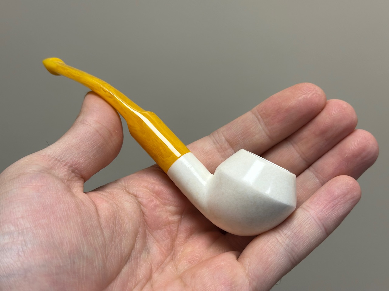 altinay-translucent-rhodesian-meerschaumpfeife-a image 2