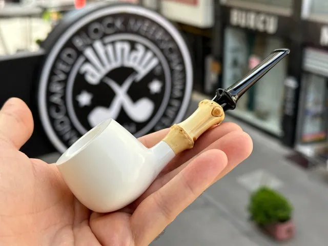 altinay-bamboo-apple-meerschaumpfeife-natur image 1