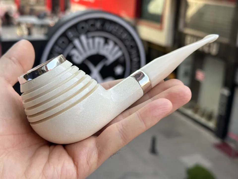 altinay-translucent-radiator-meerschaumpfeife-mit-stopfer image 1