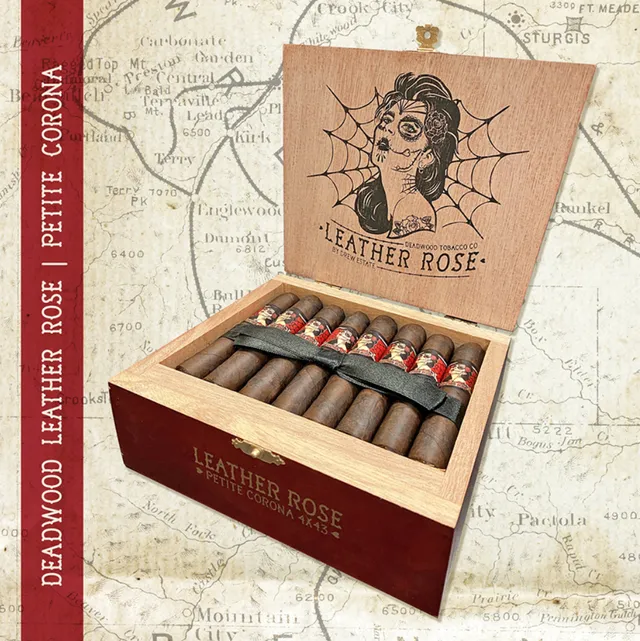 deadwood-leather-rose-petite-corona-zigarre-maduro image 1